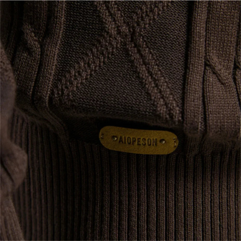 Cardigan cu Butoni