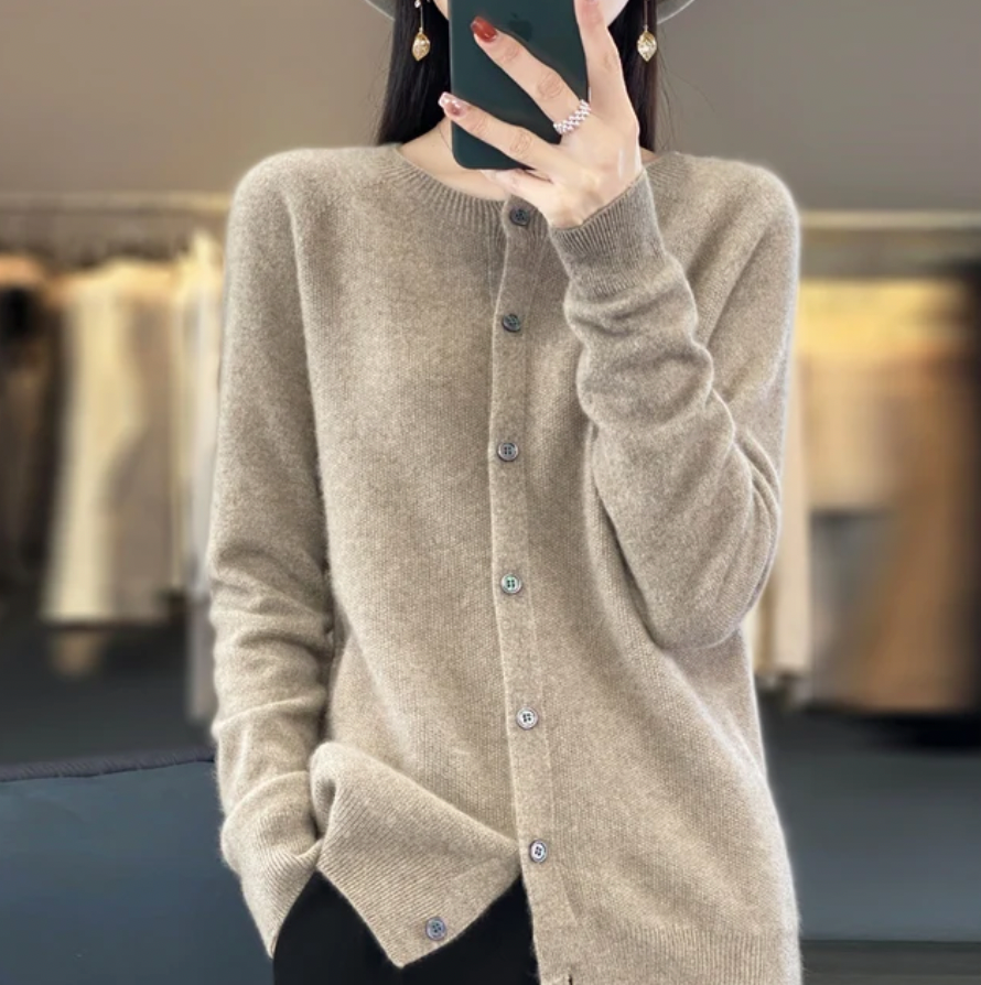 Irina | Cardigan Elegant cu Nasturi