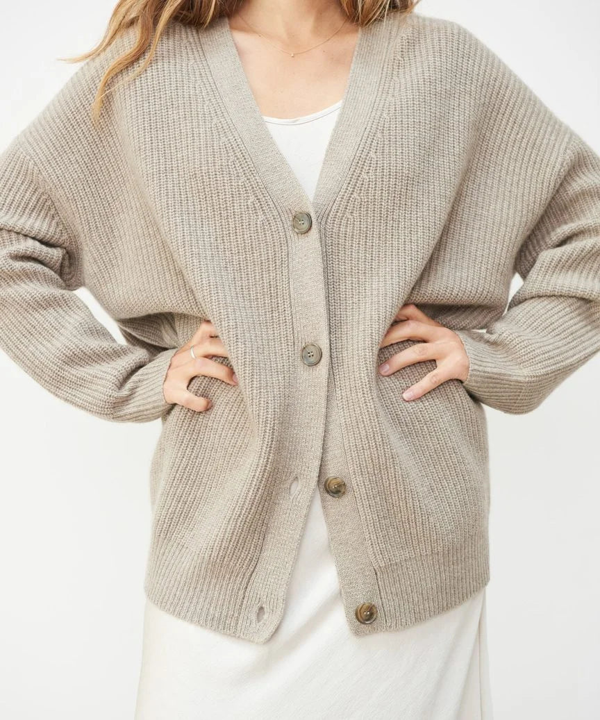Lia | Cardigan Elegant cu Nasturi