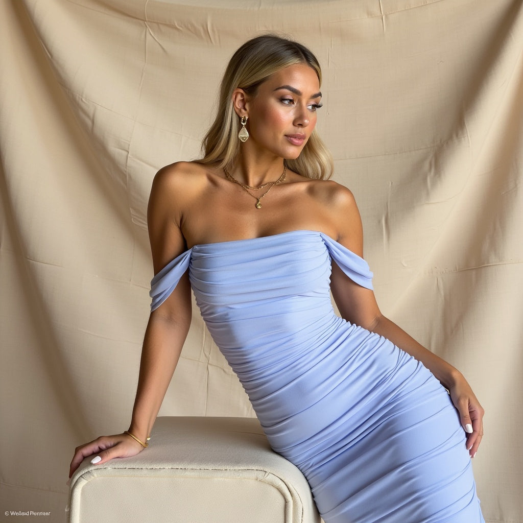 Lucienne – Rochie cu Umeri Decupați