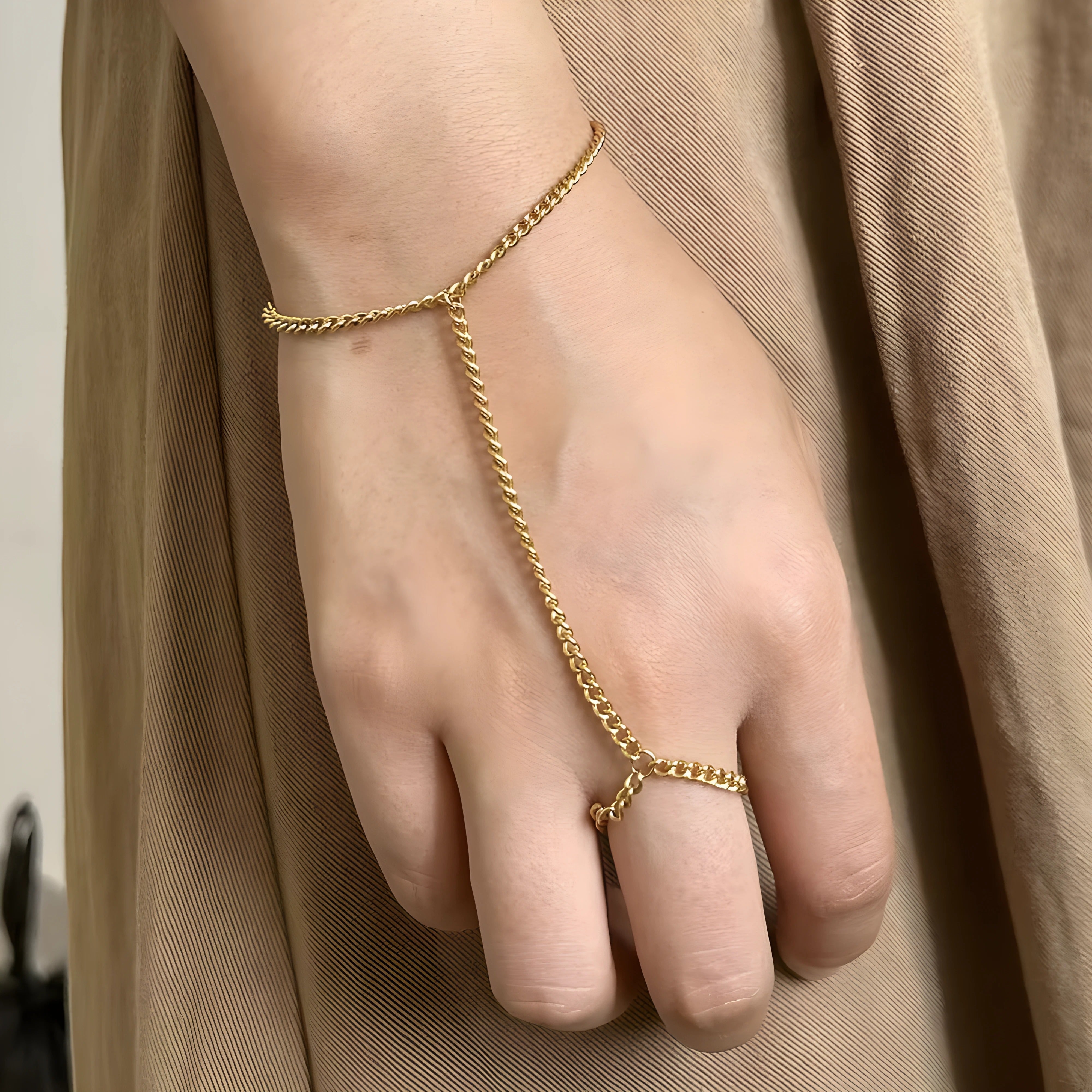 Coraline – Brățară elegantă
