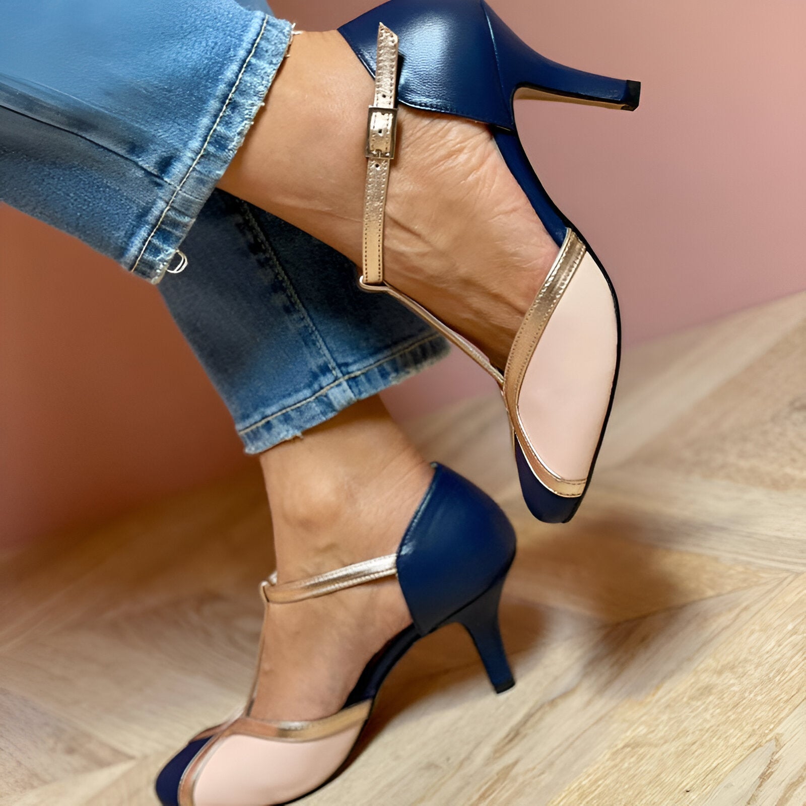 Liliane – Pantofi cu toc T-Strap
