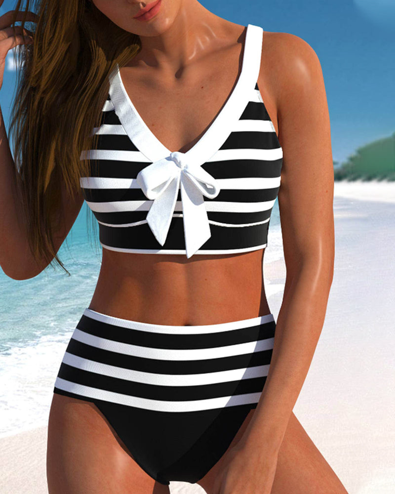 Ana| Bikini cu dungi și talie înaltă