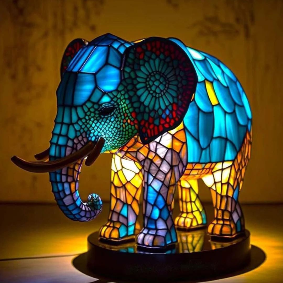 Rajah | Lampă din sticlă colorată cu elefant și o notă magică