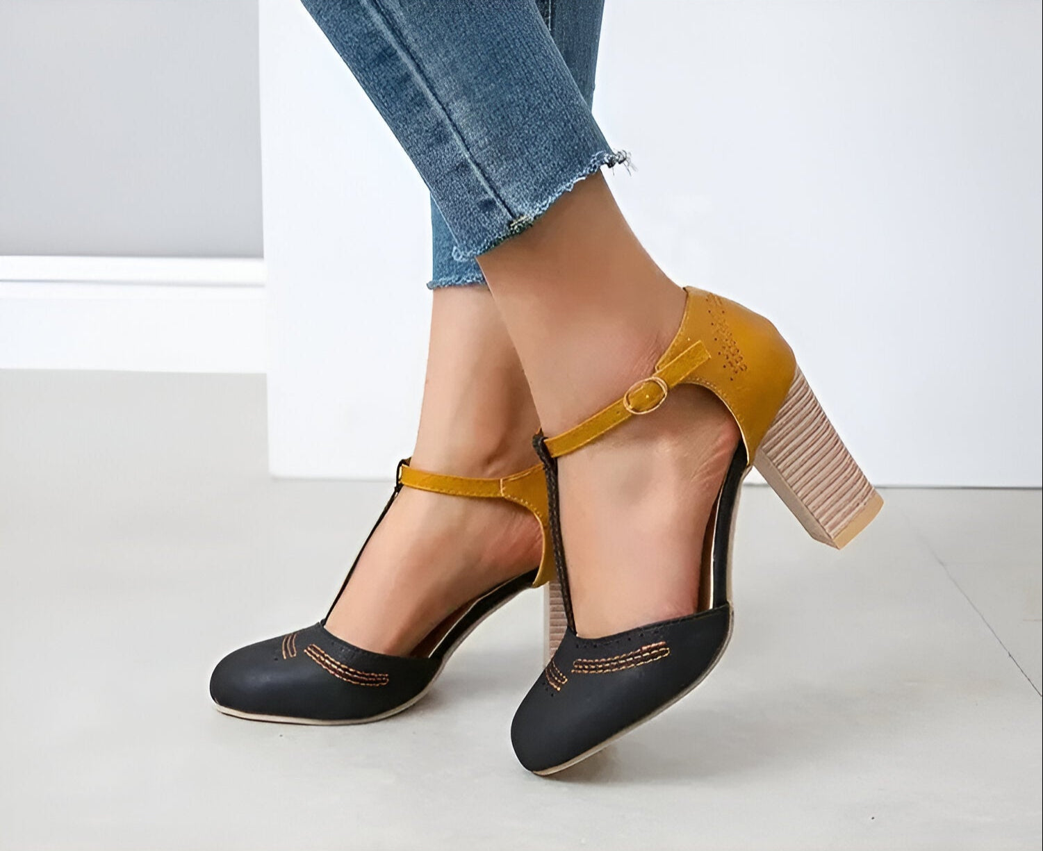 Marcella – Pantofi cu toc bloc